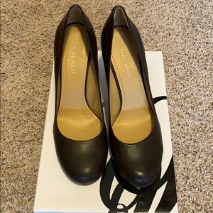 Nine West brown size 6.5 pump